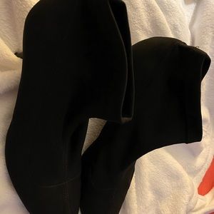 Ferragamo booties/SALE ‼️❗️